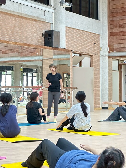 【成果報告】🎼《身心調頻：在音樂與呼吸中重整能量》— 紓壓瑜珈課 🧘🏻🤸‍♂️圖片