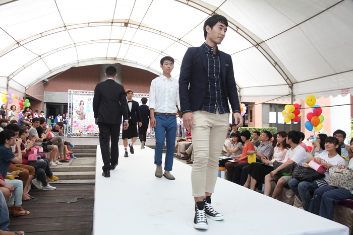 決戰職場伸展台─上班族服裝造型比賽圖片