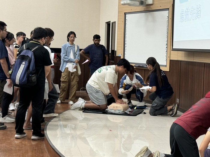 【活動】9/25 星期三  CPR+AED急救訓練活動成果圖片