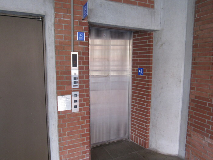 Elevator圖片