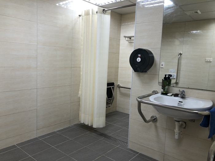 Accessible restroom and shower room (3F)圖片