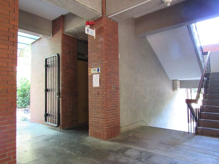 Accessible men’s restroom (1F)圖片
