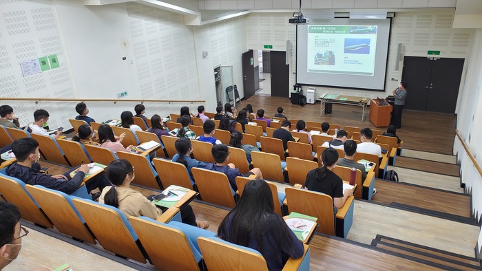 110/03/08 長榮海運圖片
