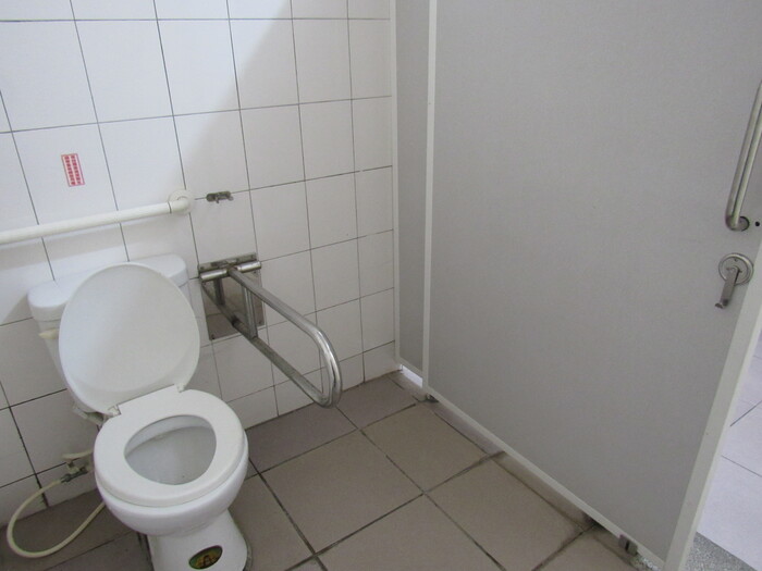 Accessible women’s restroom (1F-3F)圖片