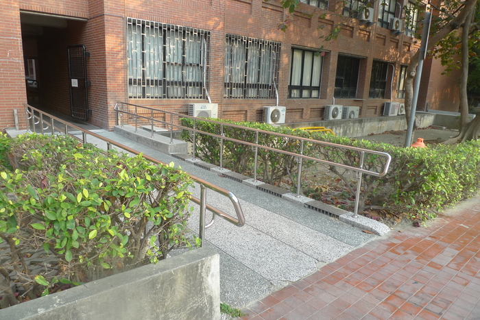 Ramp near CM1033圖片