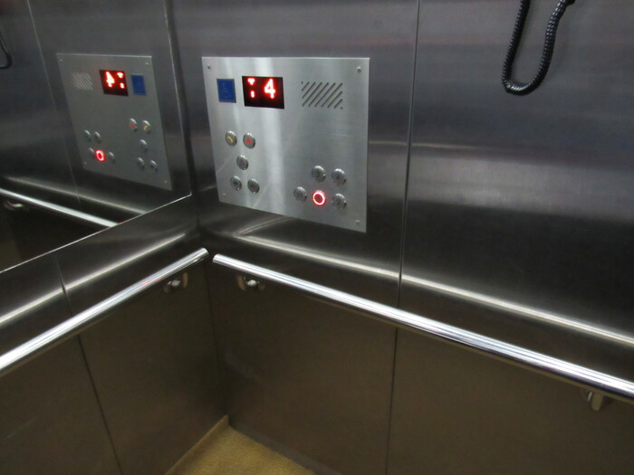 1F-4F電梯2